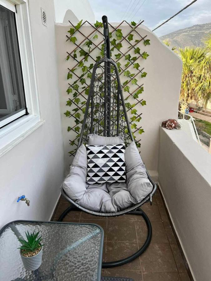 Beach Apartment Edem First Floor Perivolos  Buitenkant foto