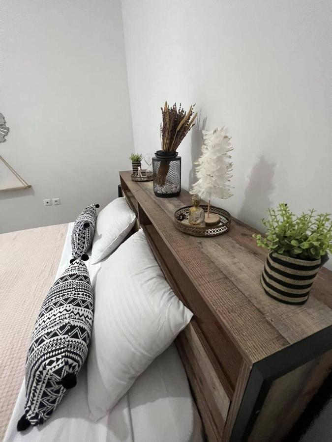 Beach Apartment Edem First Floor Perivolos  Buitenkant foto