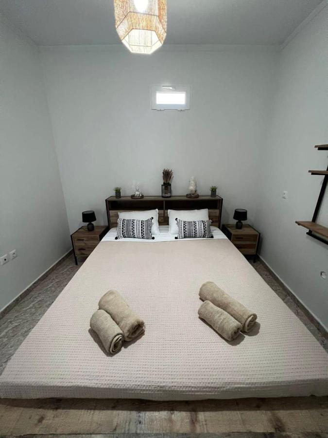 Beach Apartment Edem First Floor Perivolos  Buitenkant foto